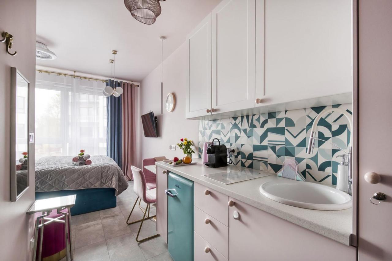 Apartamenty Metropark Krzemieniecka-Lux Varsovia Exterior foto