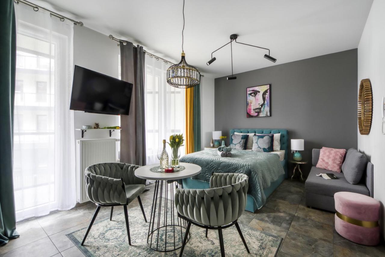 Apartamenty Metropark Krzemieniecka-Lux Varsovia Exterior foto